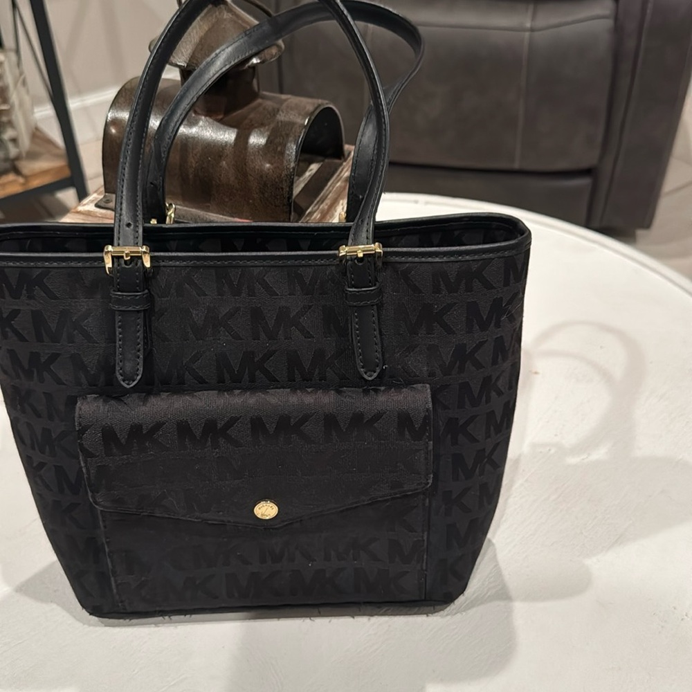 Michael Kors Jet Set Solid Black Medium Multi Poc… - image 3